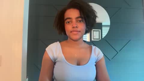 Sofi online show from 11-30-25, 01:15