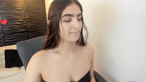 Skarlett online show from 12-04-25, 01:31