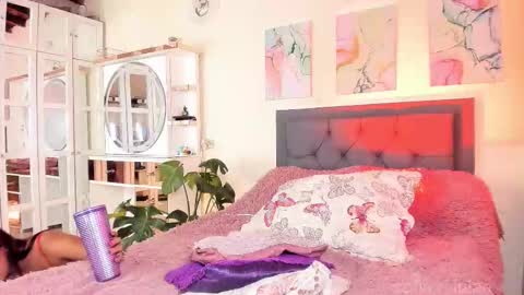 call me L U  online show from 12-14-25, 01:11