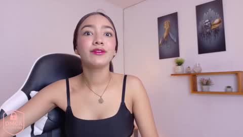 sofia_arango1107 online show from 11-28-25, 06:21