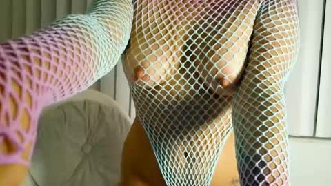 Snapshot of sofia_bloom8 chatting on 05-09-26, 02:28 Call me Sofi Welcome online show from 05-09-26, 02:28