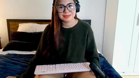 Snapshot of sofia_bloom8 chatting on 05-30-26, 05:10 Call me Sofi Welcome online show from 05-30-26, 05:10