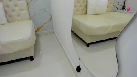 Snapshot of sofia_echeverri chatting on 04-21-26, 11:27 sofia_echeverri online show from 04-21-26, 11:27