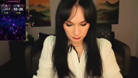 Snapshot of sofia_ford chatting on 12-17-25, 07:47 Sofia online show from 12-17-25, 07:47
