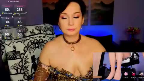 Snapshot of sofia_ford chatting on 04-28-26, 01:05 Sofia online show from 04-28-26, 01:05