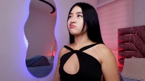 sofia gomes online show from 07-14-26, 12:00