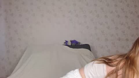 Snapshot of sofia_here chatting on 06-15-26, 12:02 Sofia here online show from 06-15-26, 12:02