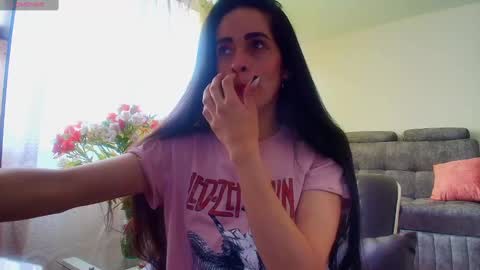 Snapshot of sofia_k_rock chatting on 02-27-25, 12:23 Sofia Kuleth online show from 02-27-25, 12:23