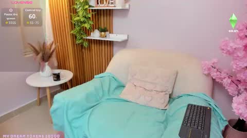 Snapshot of sofia_new chatting on 06-23-26, 10:13 sofia_new online show from 06-23-26, 10:13