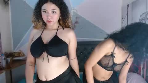 Snapshot of sofia_osiio chatting on 05-21-26, 02:57 SARA online show from 05-21-26, 02:57