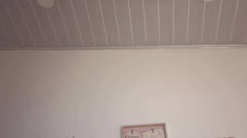     online show from 12-21-25, 03:24