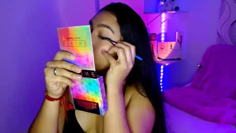 Snapshot of sofia_rios07 chatting on 09-13-25, 03:28 IG  online show from 09-13-25, 03:28