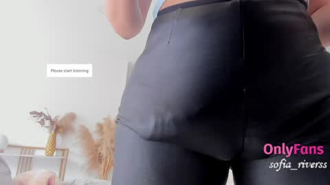 Snapshot of sofia_rivers_ chatting on 04-19-26, 06:10 sofia_rivers_ online show from 04-19-26, 06:10