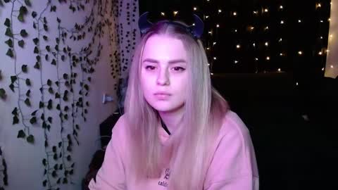 sofia_rosemary online show from 02-19-25, 03:05