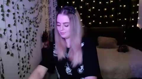 sofia_rosemary online show from 03-02-25, 01:38