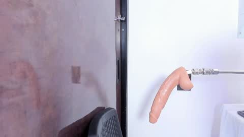 Sofia online show from 02-06-25, 04:10