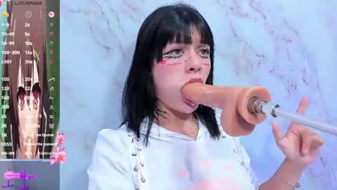 Snapshot of sofia_shadow1 chatting on 06-23-26, 04:54 sofi 3 online show from 06-23-26, 04:54