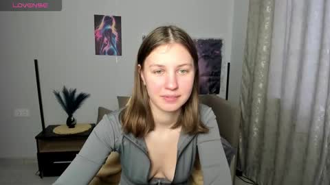 Snapshot of sofia_smilee chatting on 02-17-26, 02:02 Sofia online show from 02-17-26, 02:02