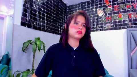 Sofa online show from 12-15-25, 12:53