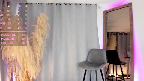 Snapshot of sofia_wilson_ chatting on 01-01-25, 08:58 Sofia Wilson online show from 01-01-25, 08:58