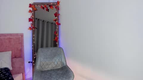 Snapshot of sofia_wilson_ chatting on 10-29-25, 03:03 Sofia Wilson online show from 10-29-25, 03:03