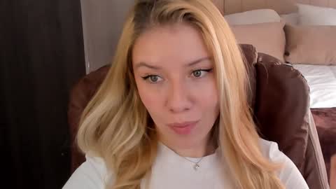 Sofia online show from 01-03-25, 03:22