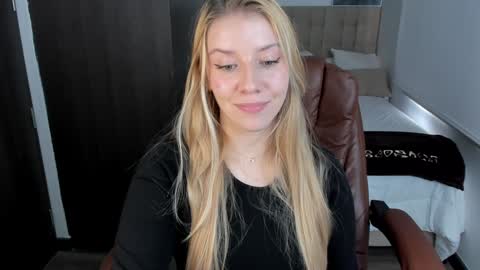 Sofia online show from 01-04-25, 03:28