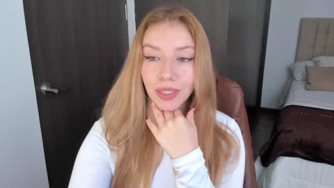 Sofia online show from 01-25-25, 03:20