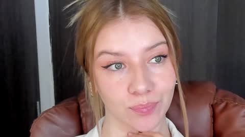 Sofia online show from 01-28-25, 03:04