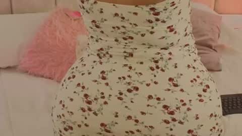 Snapshot of sofiaa_cortes chatting on 07-14-26, 11:27 Sofi online show from 07-14-26, 11:27
