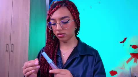 Snapshot of sofiaafoxx chatting on 02-14-25, 02:12 Sofia online show from 02-14-25, 02:12