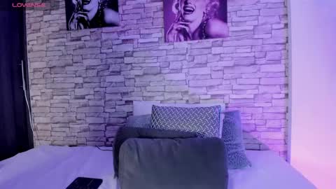 sofiaalarson online show from 03-15-26, 03:23