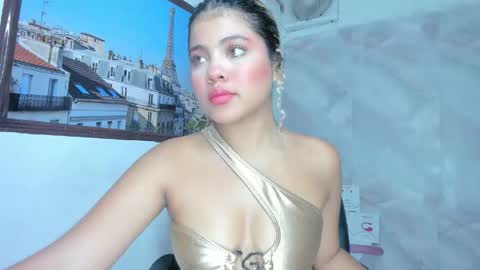 Snapshot of sofiacastillo01 chatting on 05-29-26, 01:31 sofiacastillo01 online show from 05-29-26, 01:31