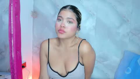 Snapshot of sofiacastillo01 chatting on 06-02-26, 03:36 sofiacastillo01 online show from 06-02-26, 03:36