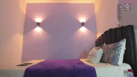 Snapshot of sofiaclaus_19 chatting on 02-23-25, 04:17 Sofia online show from 02-23-25, 04:17