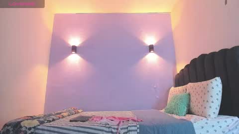 Snapshot of sofiaclaus_19 chatting on 03-06-25, 04:19 Sofia online show from 03-06-25, 04:19