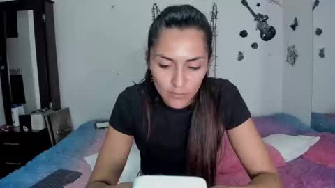 Snapshot of sofiacruz16 chatting on 12-31-24, 01:04 sofiacruz16 online show from 12-31-24, 01:04