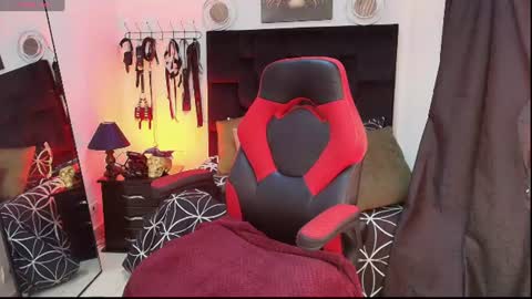 Snapshot of sofiaflores98 chatting on 07-06-26, 07:49 Sofia online show from 07-06-26, 07:49
