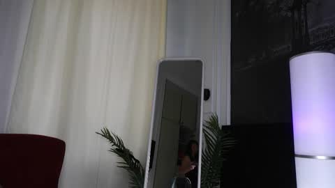 Sofia online show from 11-21-25, 09:19