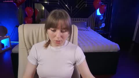 SofiaLuxuryy online show from 02-15-26, 09:33