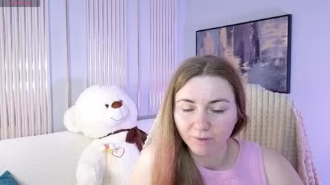 Sofia online show from 04-05-26, 01:03