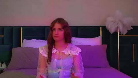 Snapshot of sofiasarvain chatting on 02-09-26, 03:27 Sofia online show from 02-09-26, 03:27