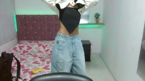 sofiasexygirl69 online show from 07-13-26, 01:36