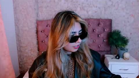 SOFIA online show from 03-19-26, 07:18