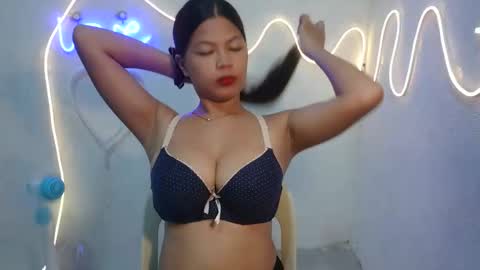 sofie_loorexx online show from 04-10-26, 11:15