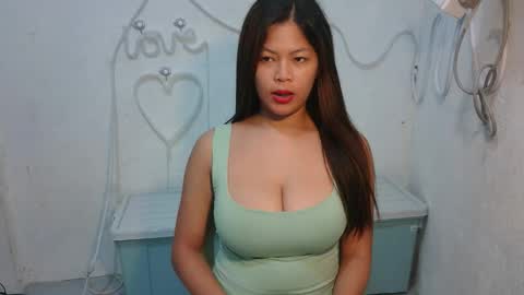 Snapshot of sofie_loorexx chatting on 05-09-26, 11:15 sofie_loorexx online show from 05-09-26, 11:15