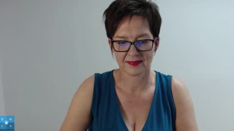 Sofie Velvet online show from 10-28-25, 06:43