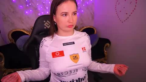 Sofie online show from 03-09-26, 04:16