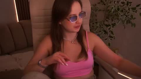 Snapshot of sofiebloom chatting on 07-15-26, 11:21 Sofie online show from 07-15-26, 11:21