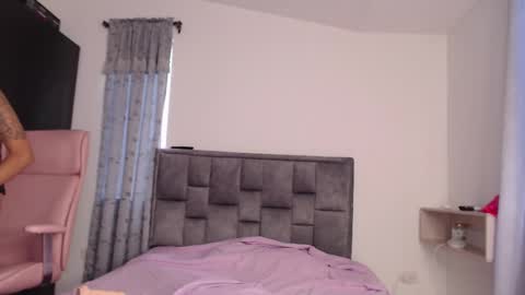 Snapshot of sofierosse_ chatting on 02-24-25, 03:20 Sofie Rosee online show from 02-24-25, 03:20